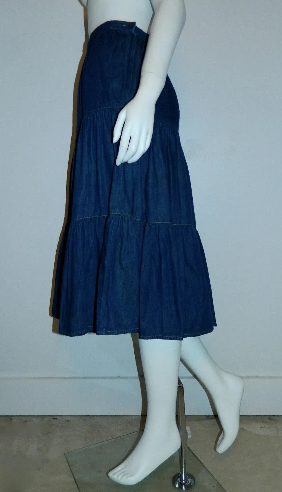 1980s tiered denim skirt / chambray cotton / vintage BIS Gene Ewing / high waist XS