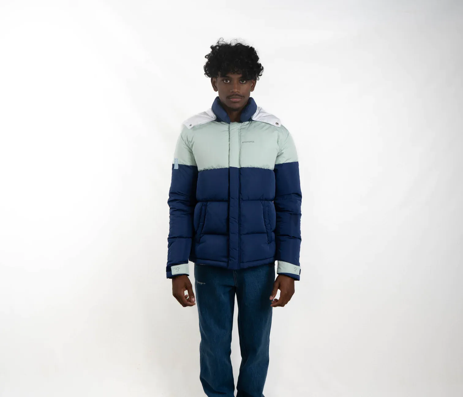 Apodyopsis Blue & White Puffer Jacket