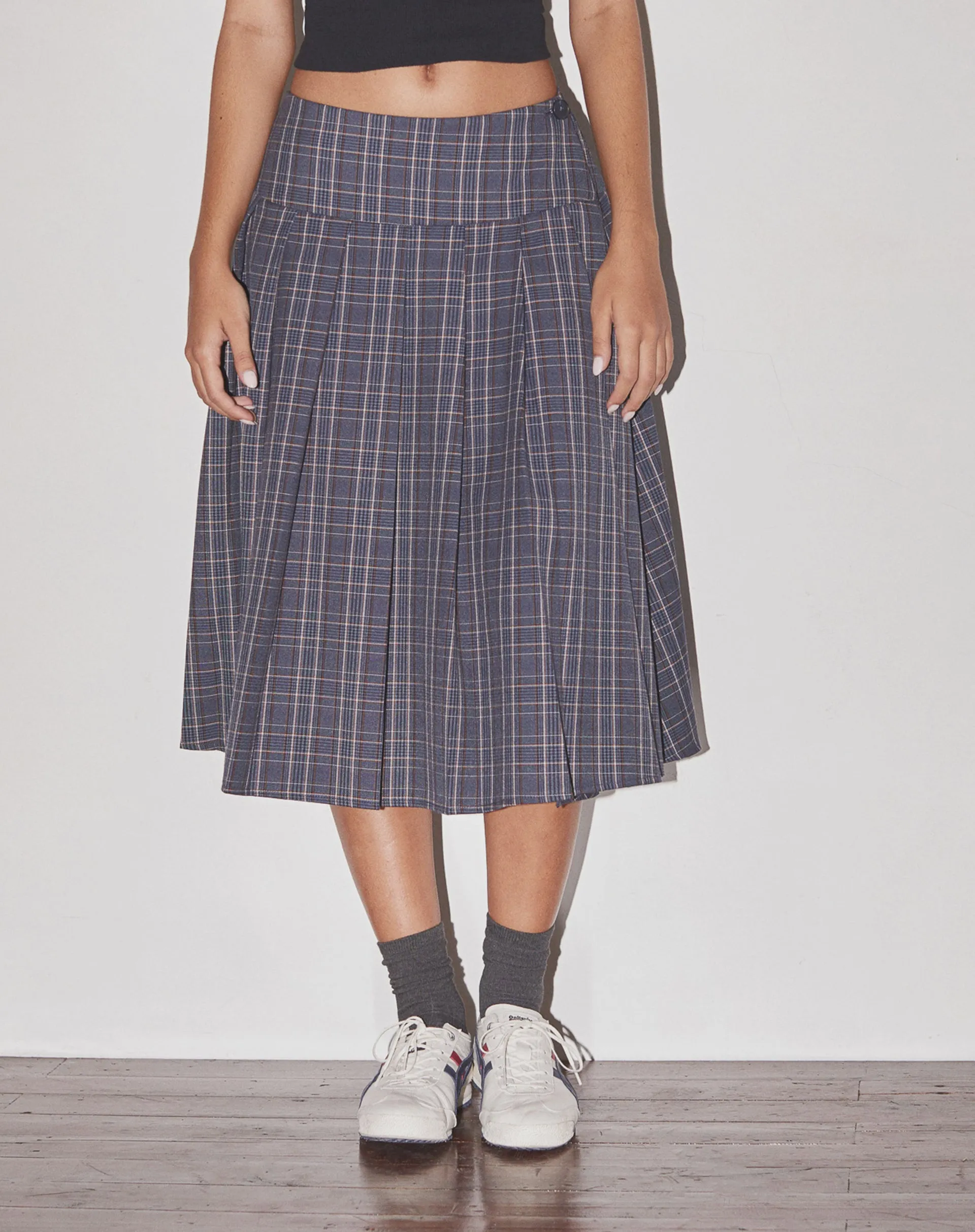 Catelyn Pleated Midi Skirt in Navy Check