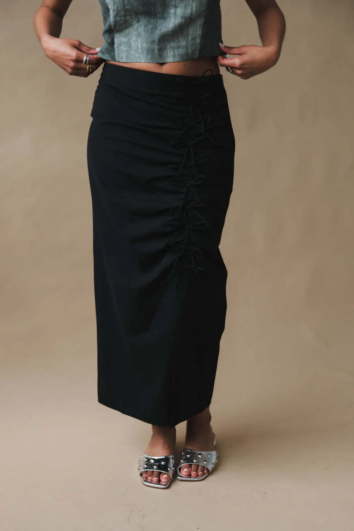 DRAPEY MELANGE MIDI SKIRT - Black