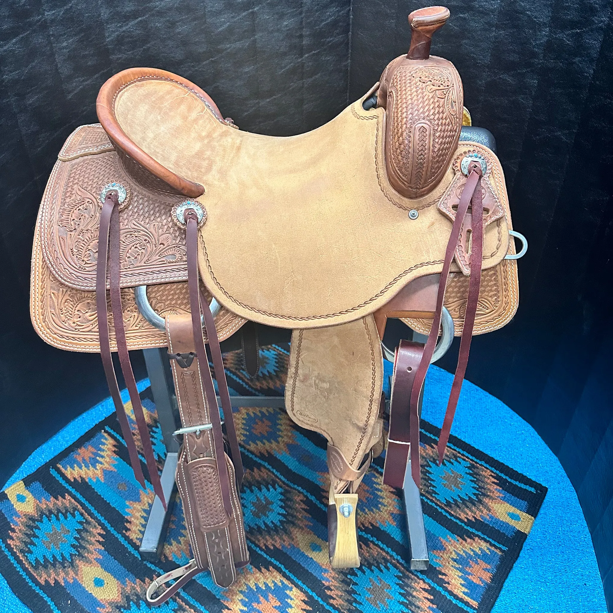 HR Saddlery 16.5 Inch Signature Cowhorse Saddle