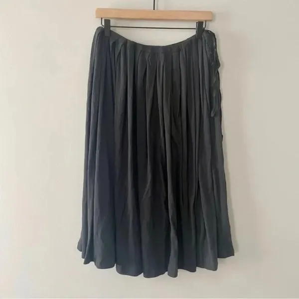 Pleated Skirt - Black