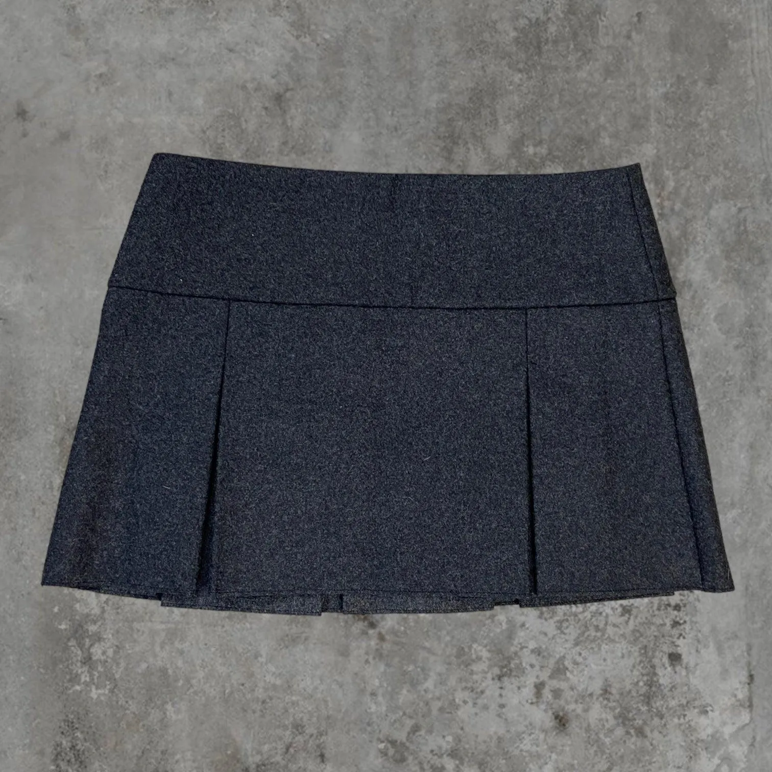 SS10 MIU MIU PLEATED MINI SKIRT - M/L