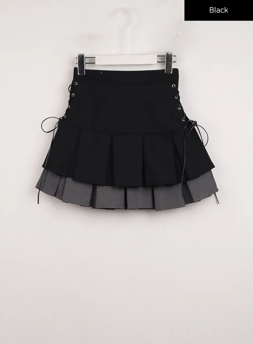 Two-Layered Pleated Mini Skirt IJ411